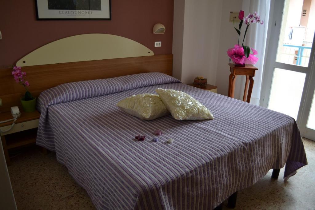 Hotel Jasmine Beach Rimini Room photo