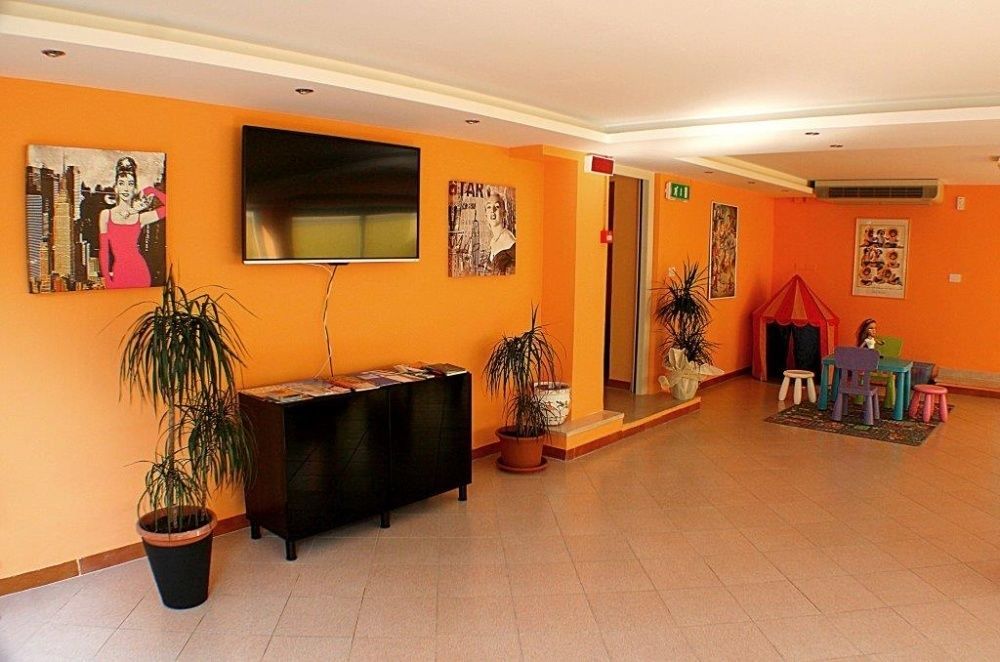 Hotel Jasmine Beach Rimini Exterior photo