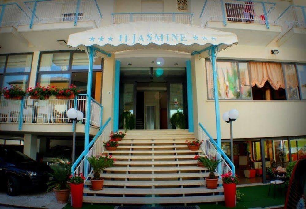 Hotel Jasmine Beach Rimini Exterior photo